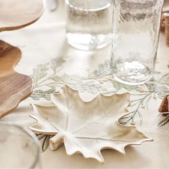 Pottery Barn Ridge Maple Leaf Stoneware Appetizer
Plates - set of 2 - Picture 3 of 8